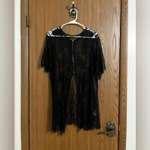 *NWOT* SHEIN Black Lace Top